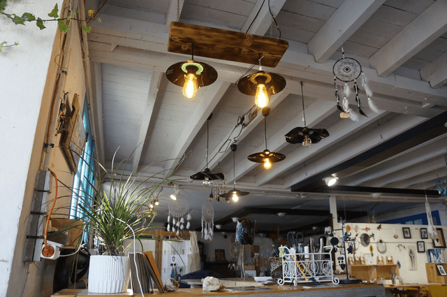 Lustre LEDs en disque vinyle et bois brûlé - Vendu