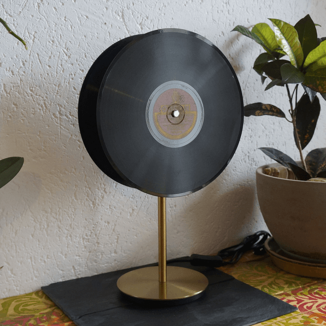 Les lampes sur pied &quot;Affone LED 78T&quot;